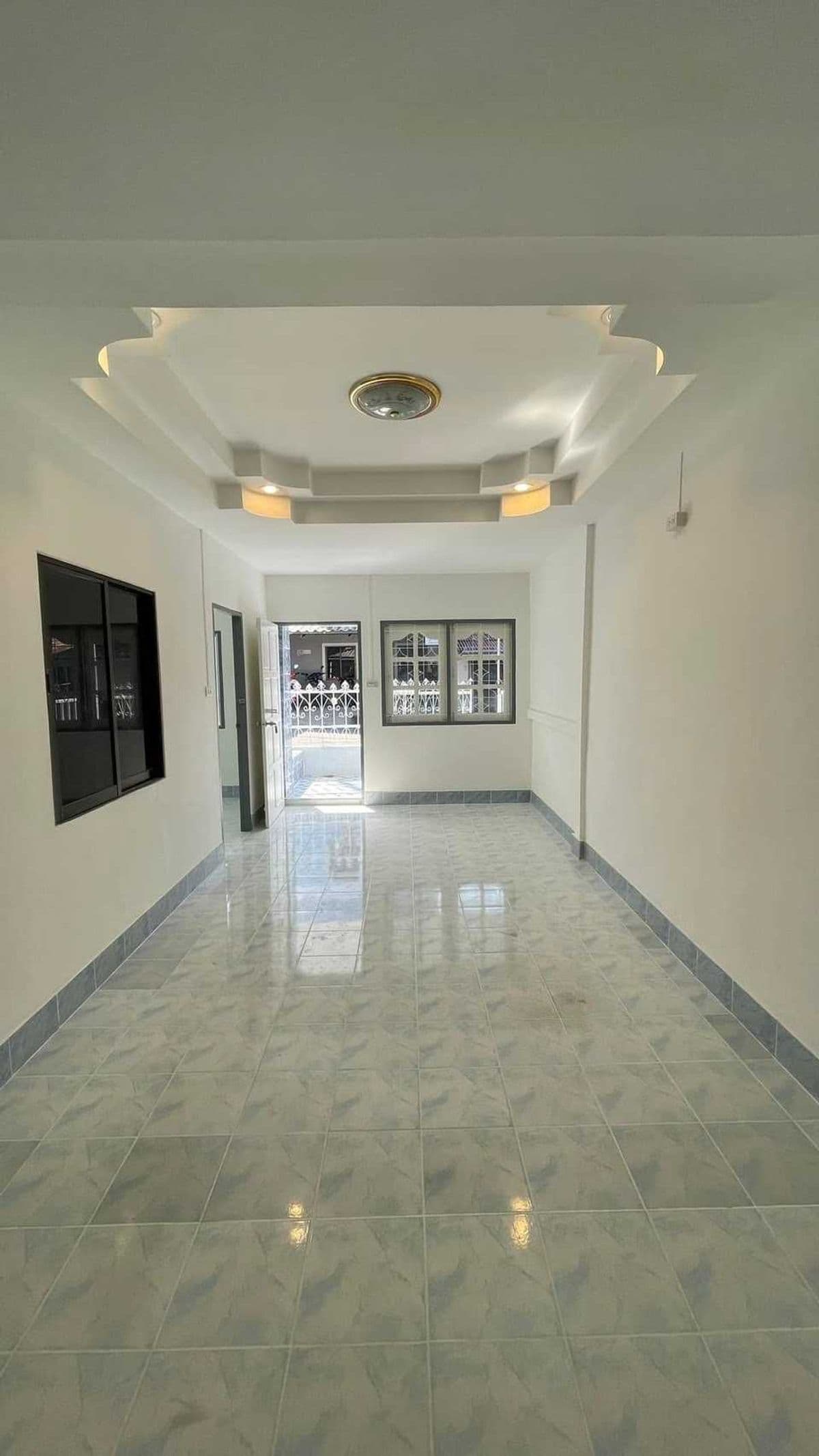 Townhouse for Sale 72 sq.m. Near Central Festival Phuket - image 2