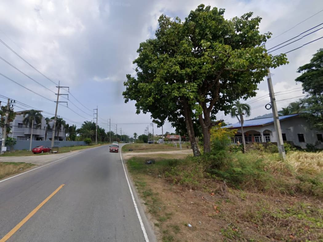 Large Land for Sale in Paklok, East Phuket | 3.8 Rai on 4-Lane Road | Near Mission Hills Golf & Bang Rong Pier | Villa Development Ready - image 8