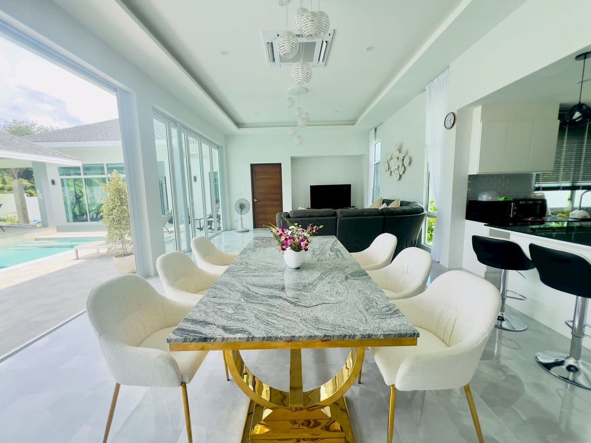 Live the Resort Life Daily – Luxury 1-Rai Pool Villa, Fully Furnished and Ready to Move In. - image 4