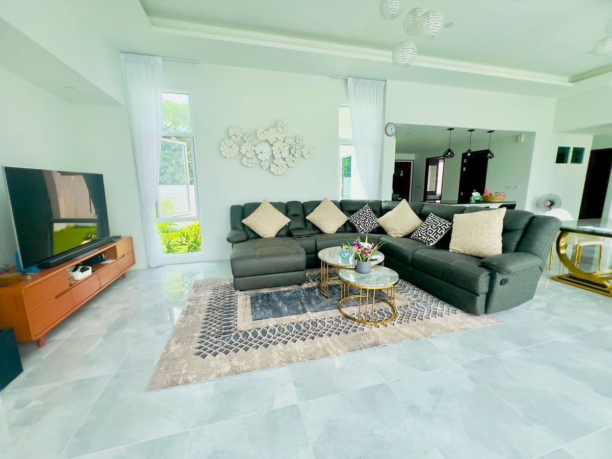 Live the Resort Life Daily – Luxury 1-Rai Pool Villa, Fully Furnished and Ready to Move In. - image 8