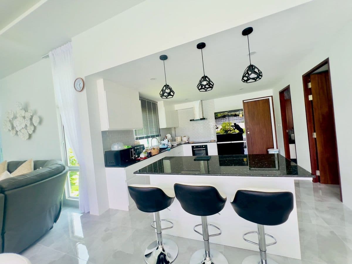 Live the Resort Life Daily – Luxury 1-Rai Pool Villa, Fully Furnished and Ready to Move In. - image 6