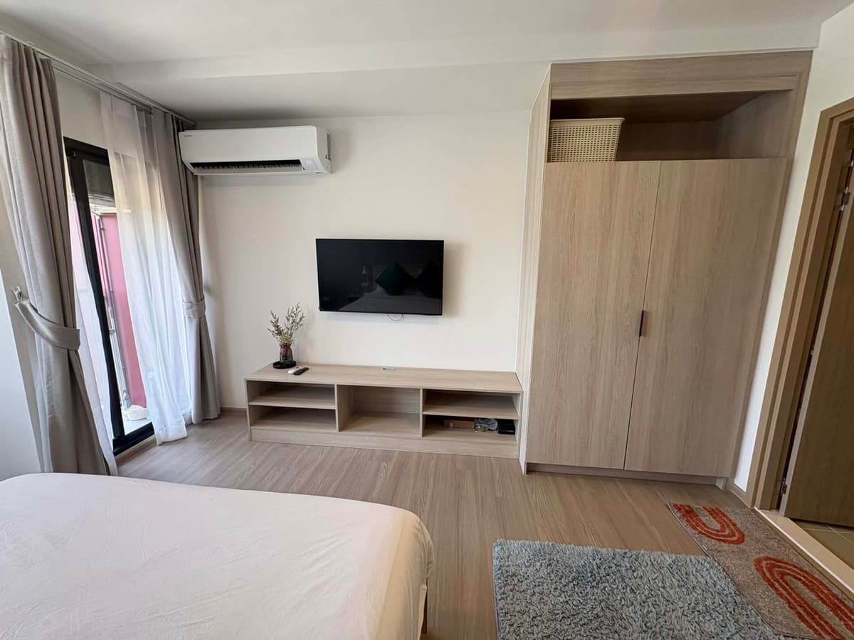 Condo for rent/sale The BASE Bukit - image 5