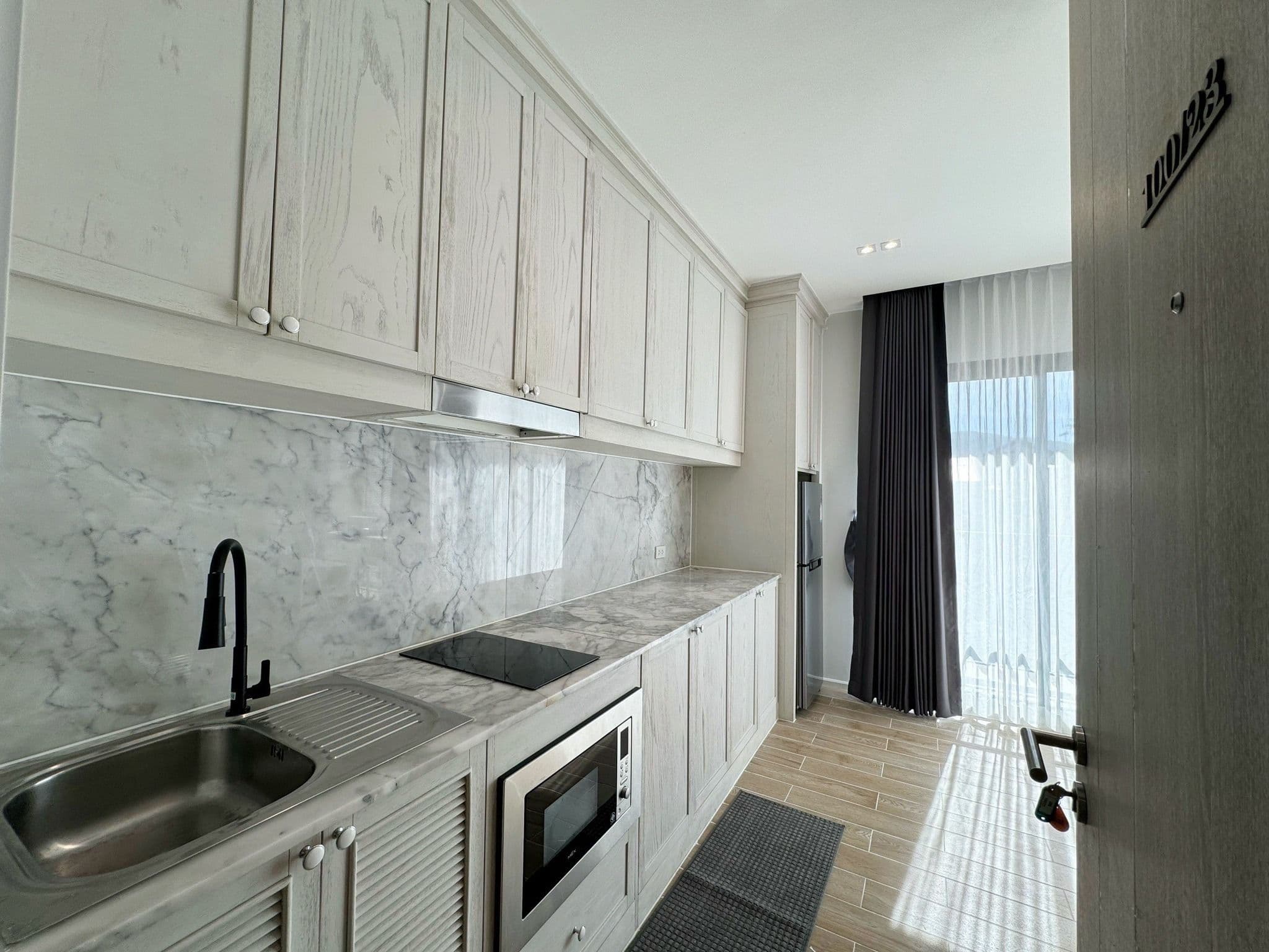 1 Bedroom Condo for sale at Dlux Condominium U5565245 - image 6