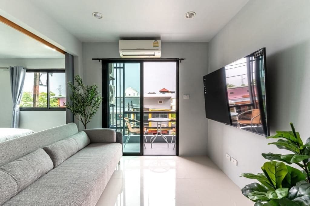 1 Bedroom Studio fully renovated Kathu U1952458 - image 6