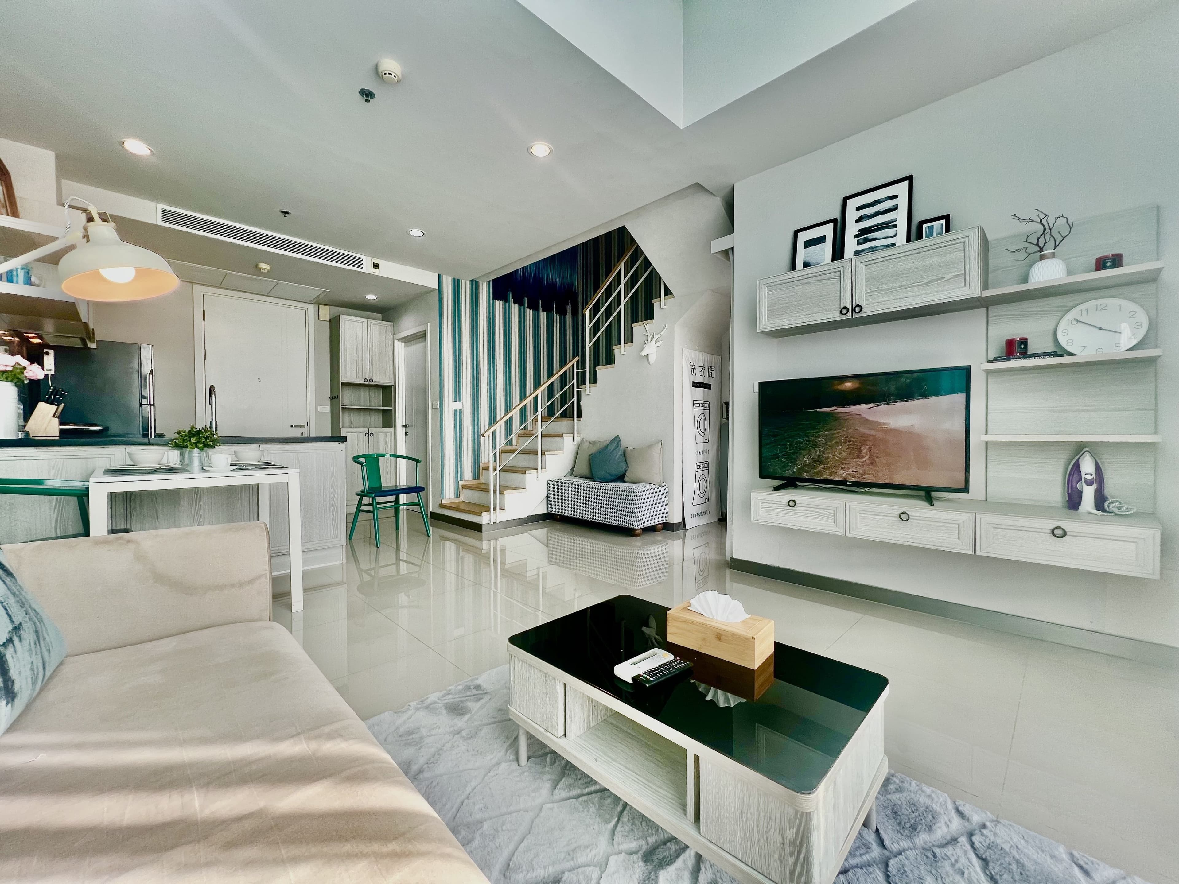 Good deal for sale U2044513 - image 8