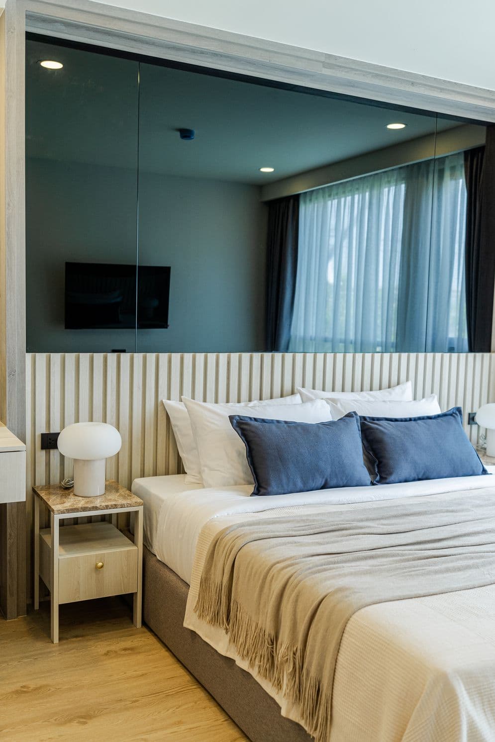 2 Bedroom Condo U5576870 - image 5