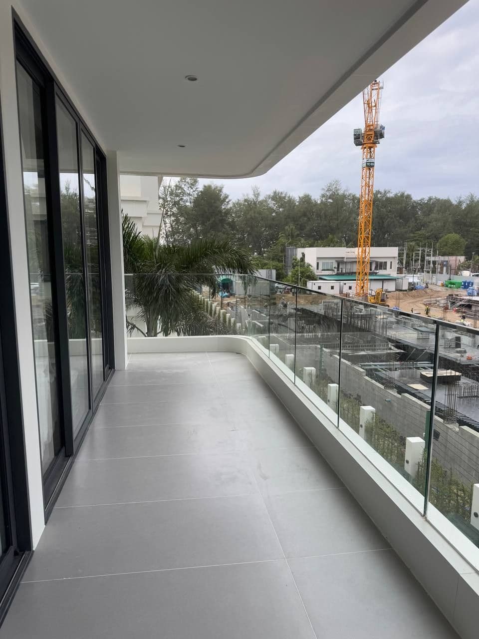 1 Bedroom Condo for sale at Kora Beach Resort Phuket  U5364417 - image 5