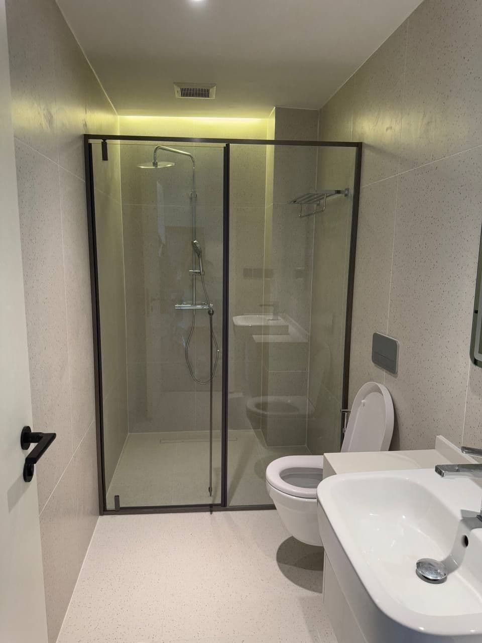 1 Bedroom Condo for sale at Kora Beach Resort Phuket  U5364417 - image 7