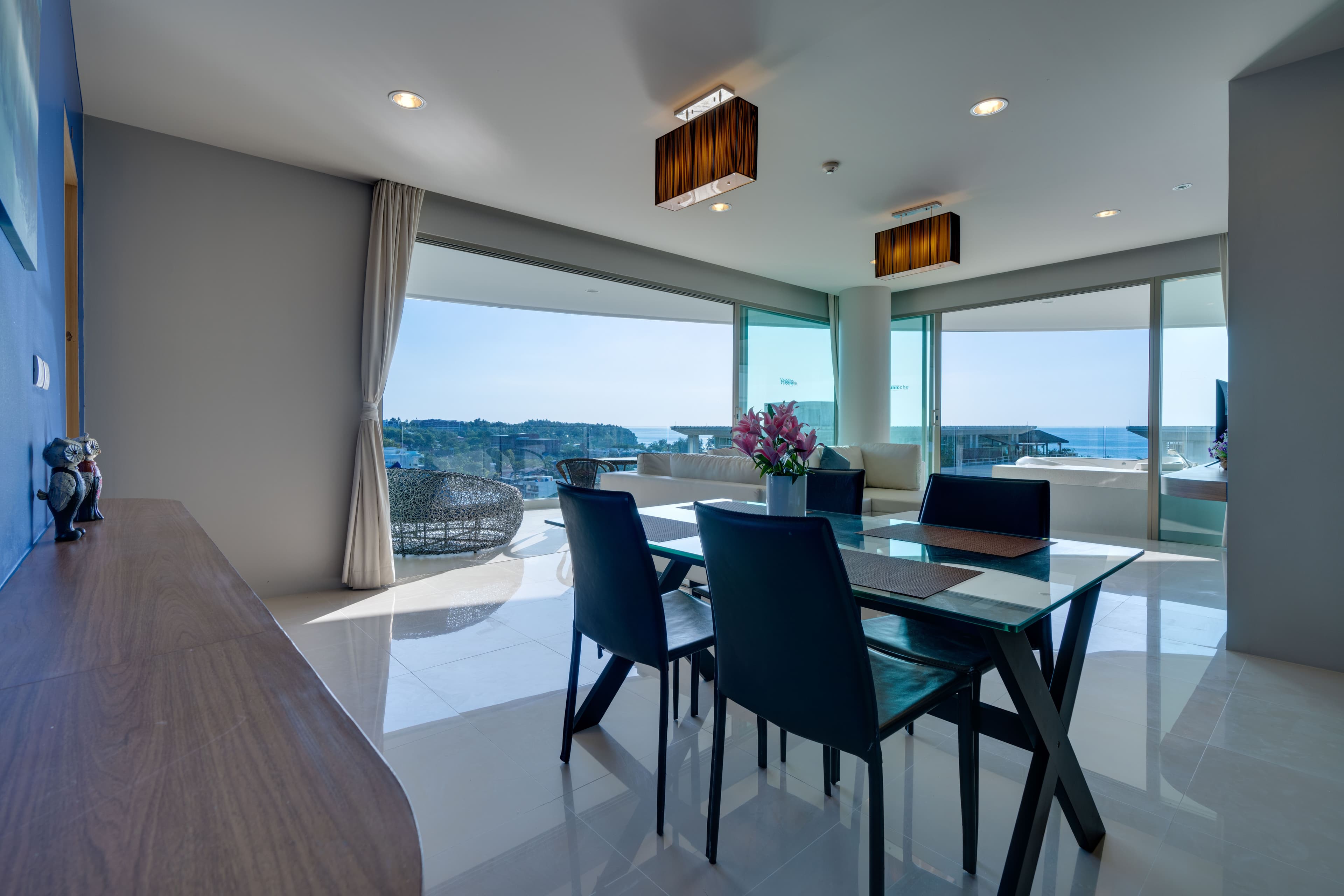 FREEHOLD TWO BEDROOM APARTMENT U1917567 - image 5