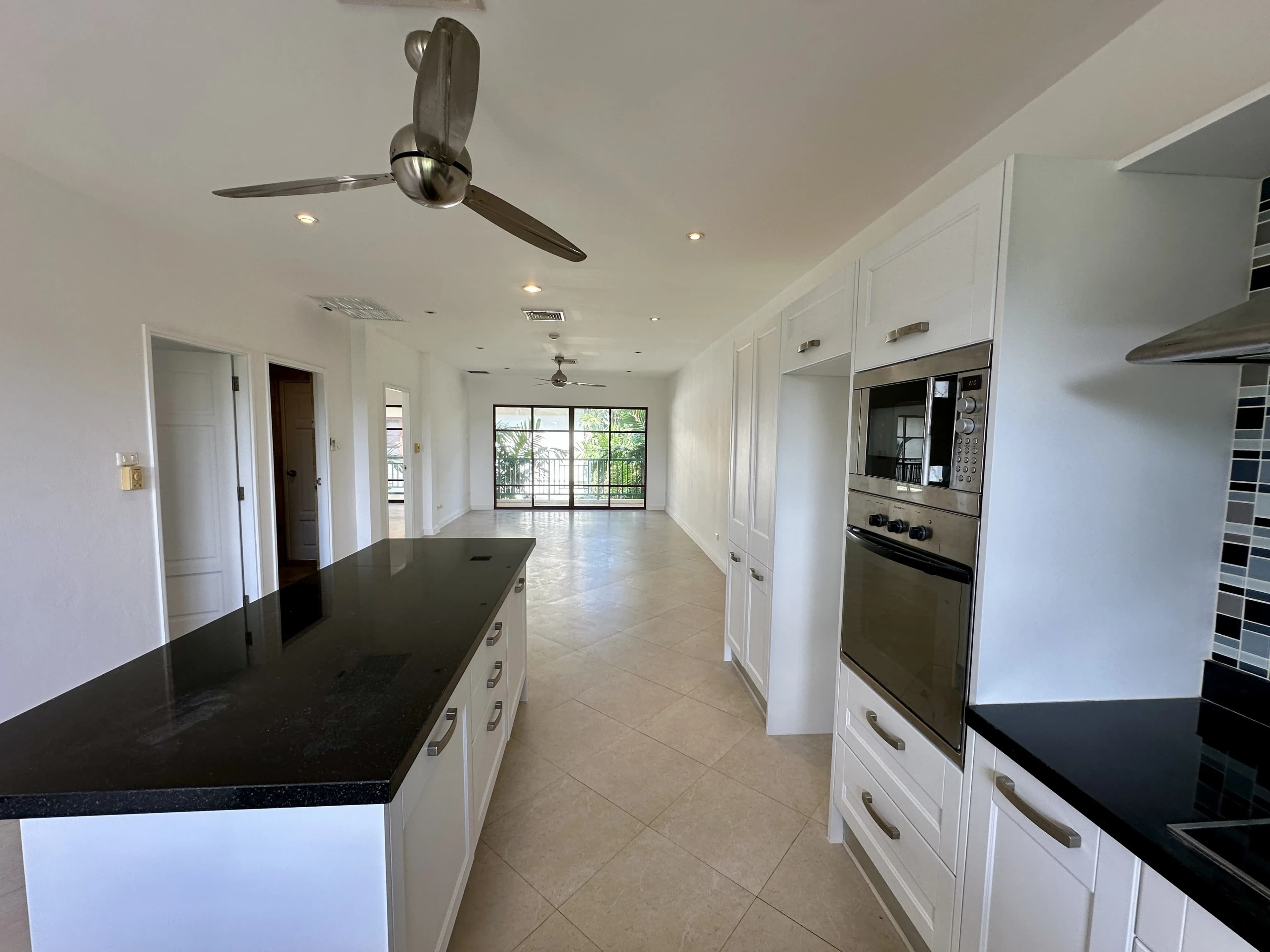 2 BEDROOM AFFORDABLE CONDO IN SURIN U1954608 - image 5
