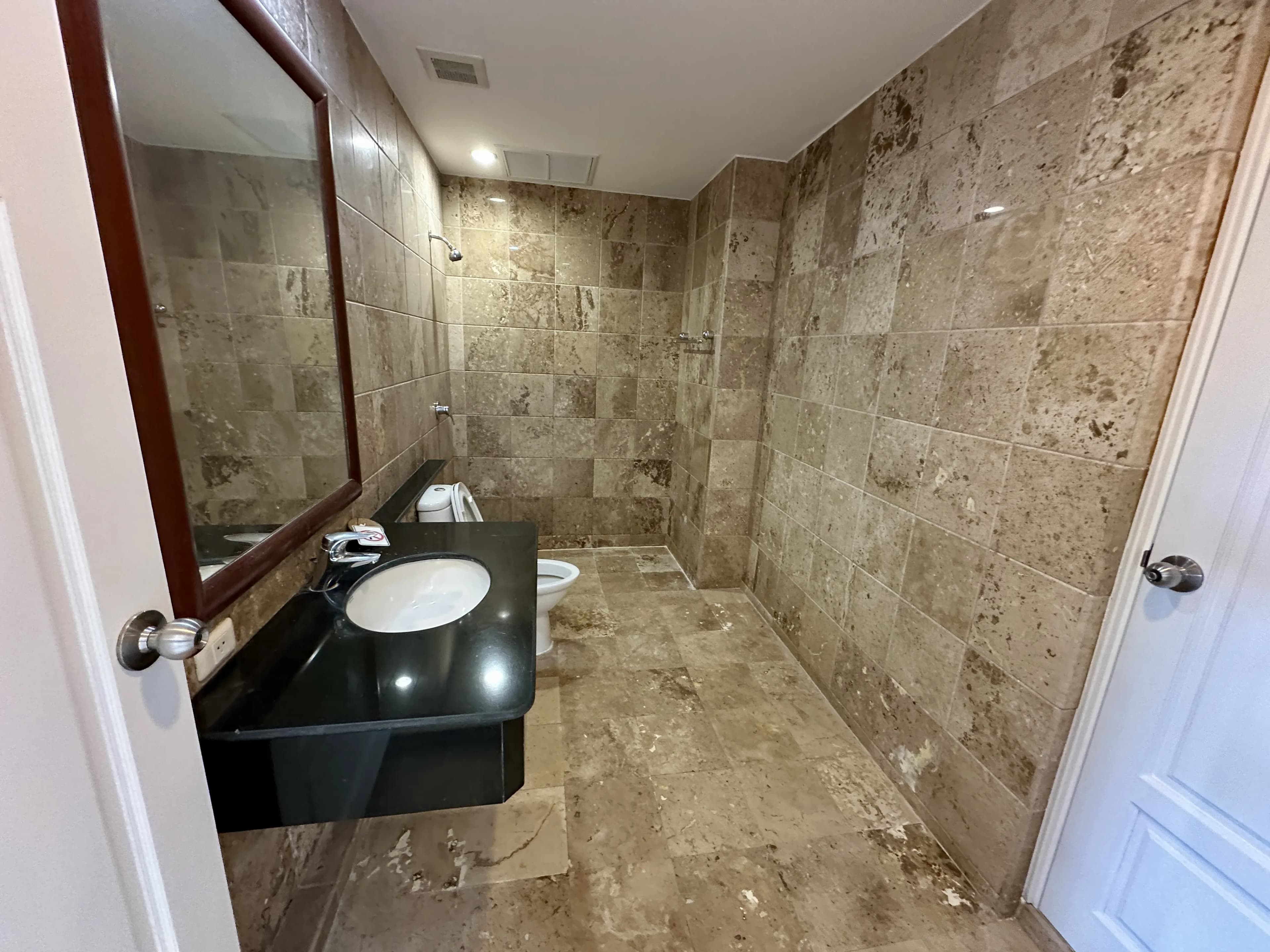 2 BEDROOM AFFORDABLE CONDO IN SURIN U1954608 - image 8