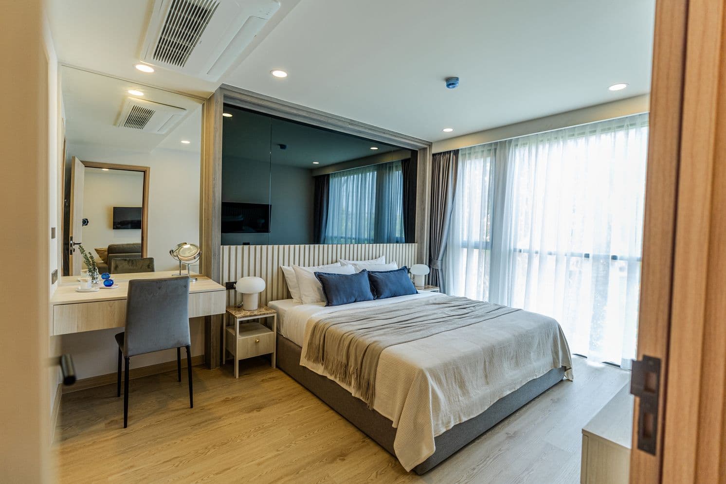 2 Bedroom Condo For Sale U5576852 - image 5