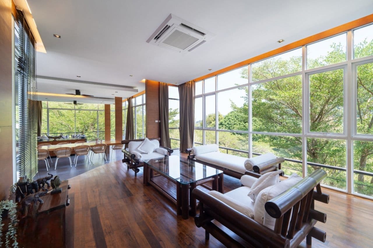 Luxurious 3-Bedroom Penthouse with Spectacular Sea and Mount U1789920 - image 2