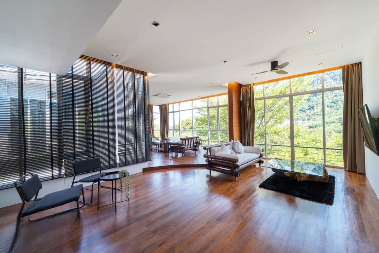 Luxurious 3-Bedroom Penthouse with Spectacular Sea and Mount U1789920 - image 7