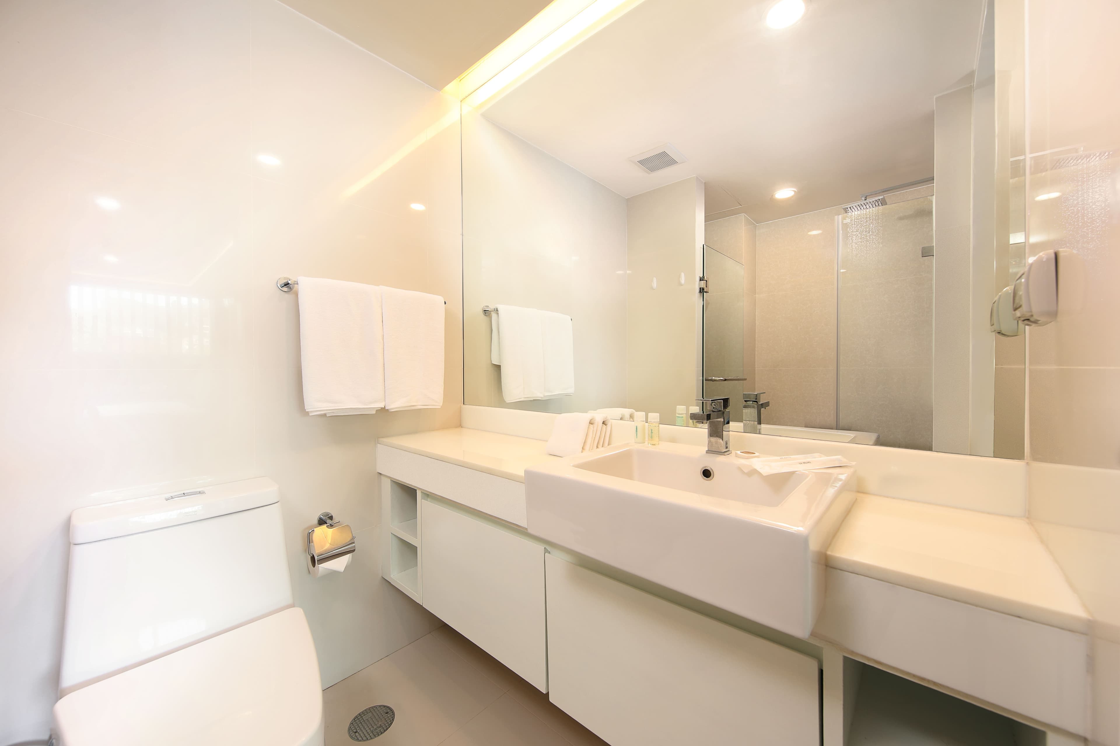 Largest Condo in Aristo. 2 floors, 4 bedrooms U1816236 - image 5