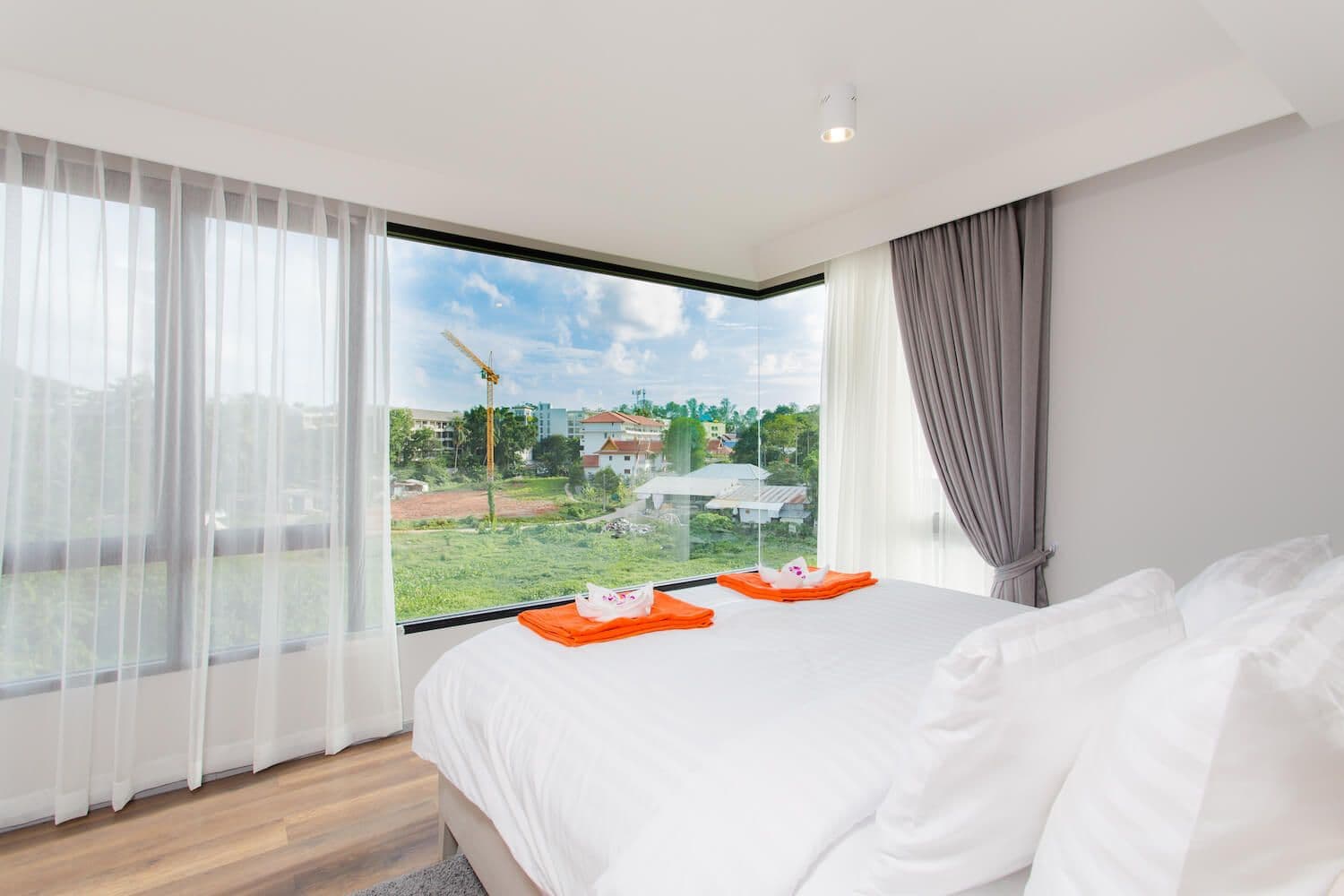 1 BEDROOM CONDO AT 6TH AVENUE SURIN U5548742 - image 3