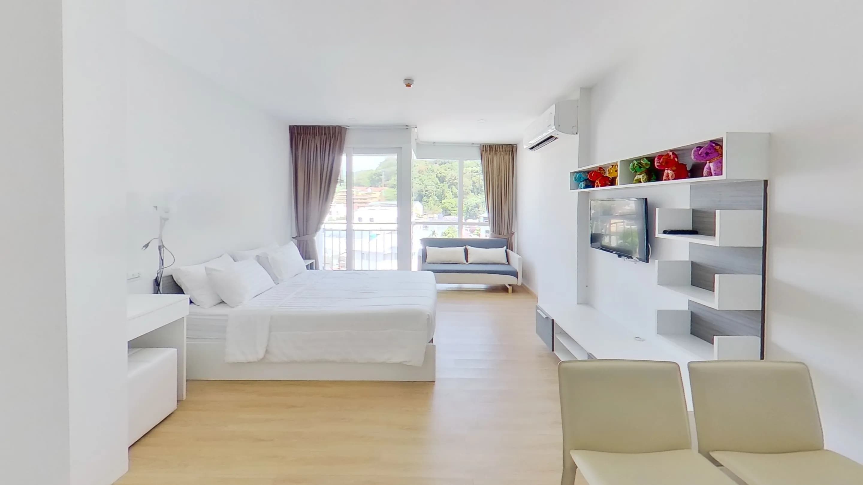 Studio Condo for sale at Ozone Condotel  U85244