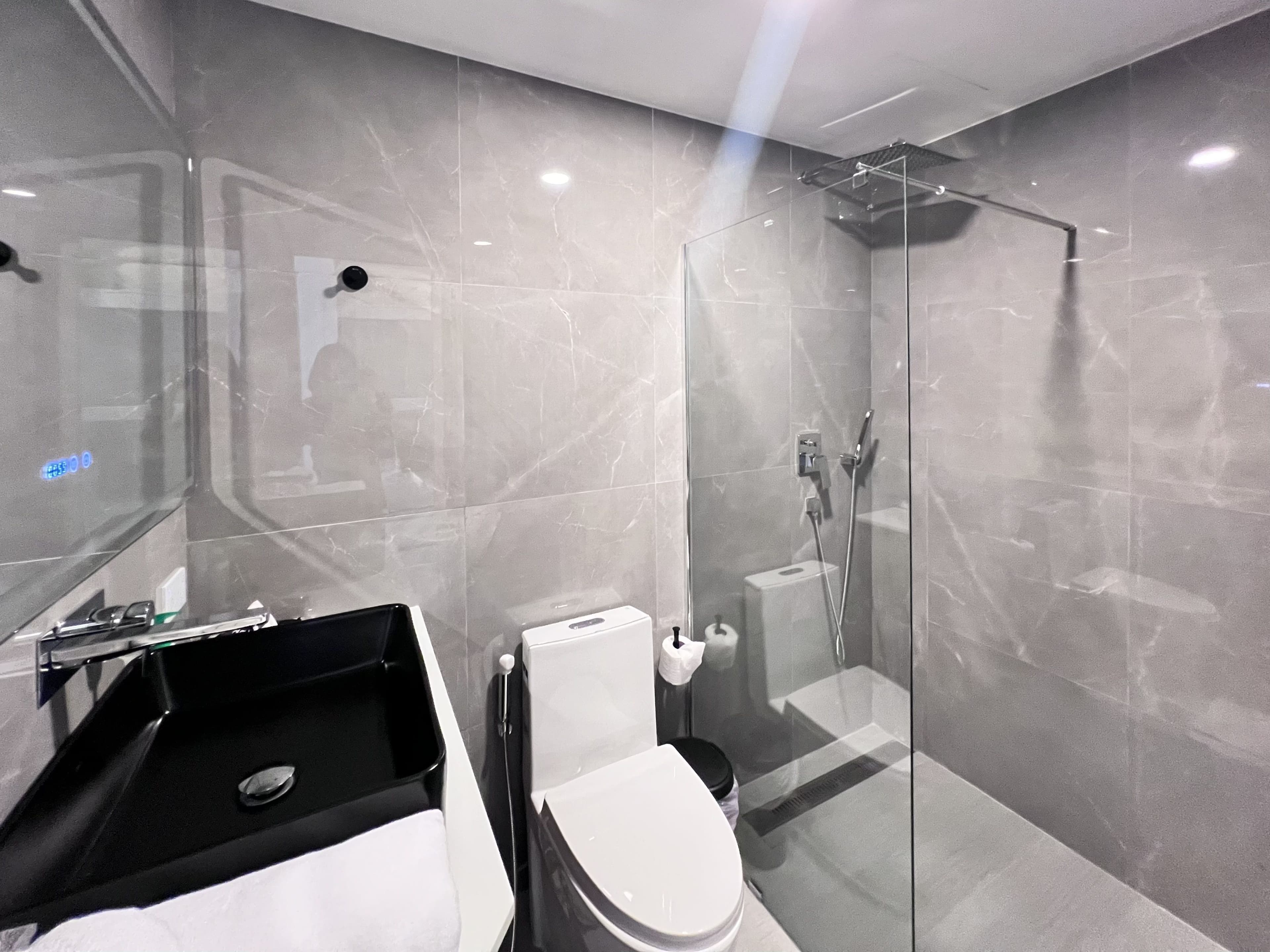 1 Bedroom condo for Rent and Sale at Zcape X2 U1961255 - image 2