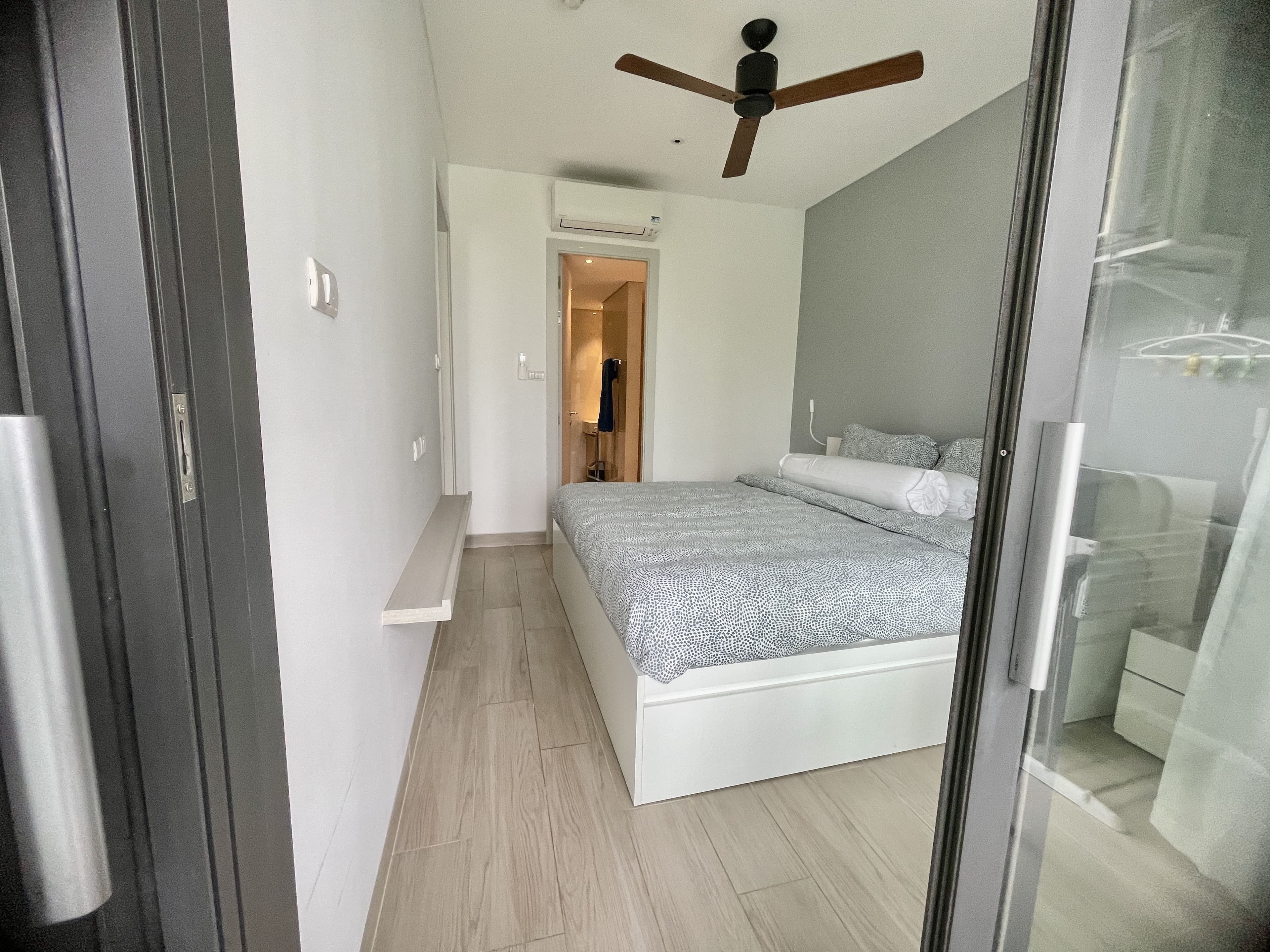 Spacious 1-Bed Condo at Cassia - Laguna Community Lake View U5564705 - image 4