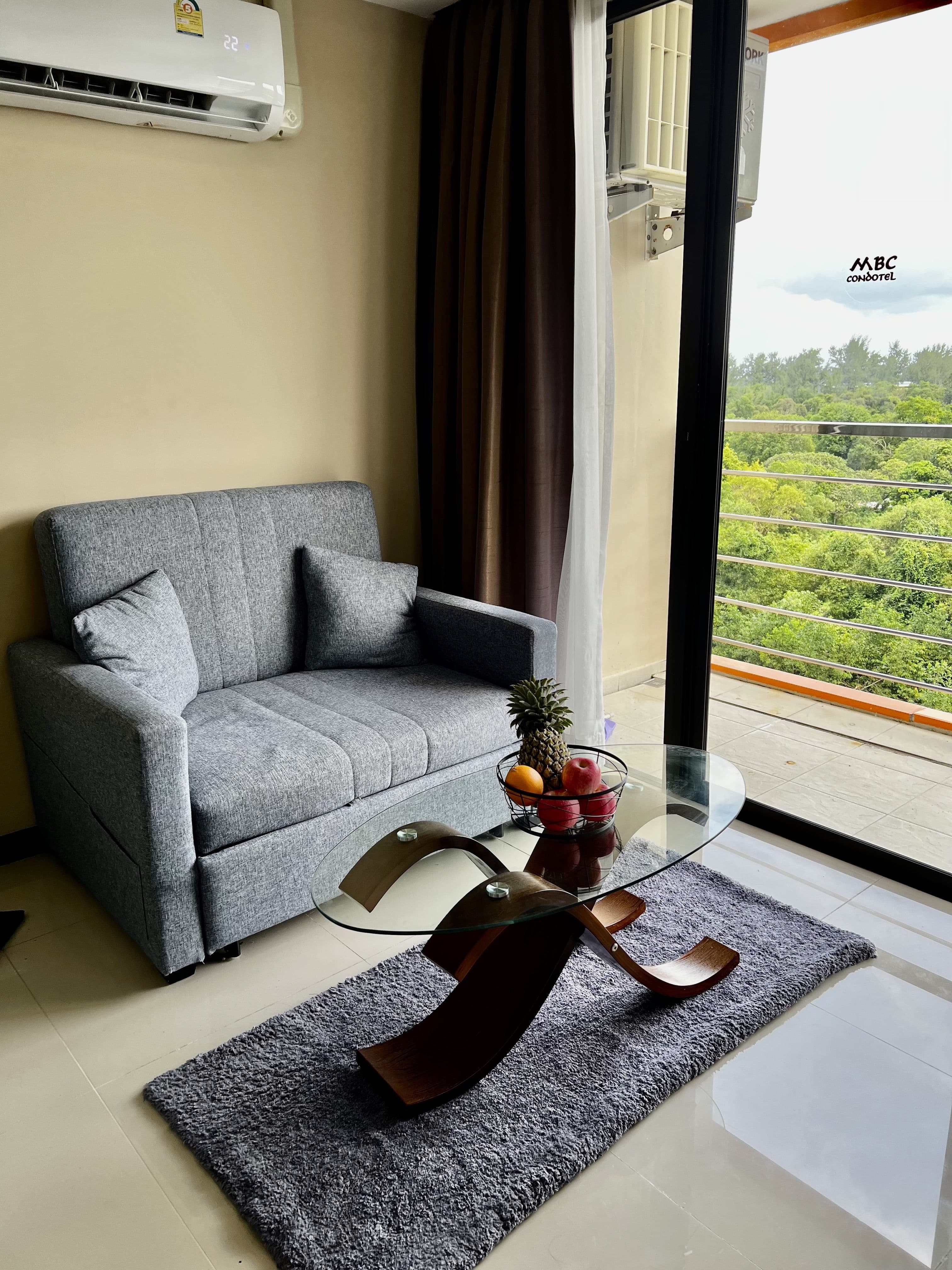 Top-Floor Condo with Stunning Views – Foreign Freehold U2043753 - image 2