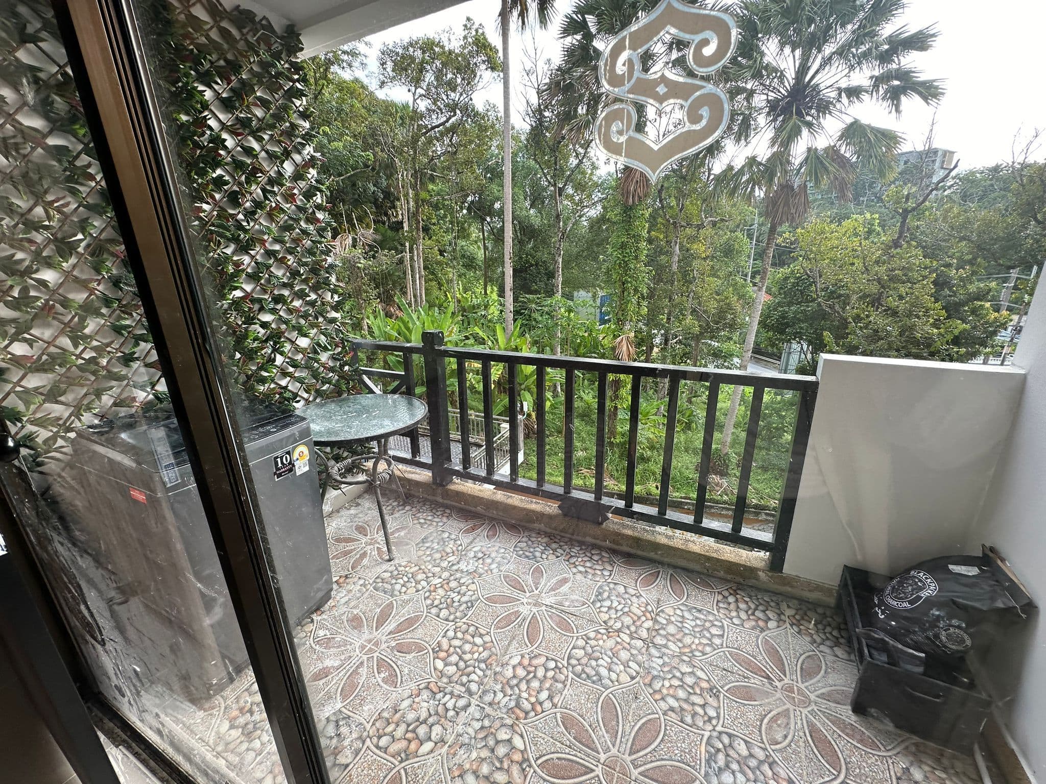 Brand new renoveted Two bedrooms unit U5570256 - image 2