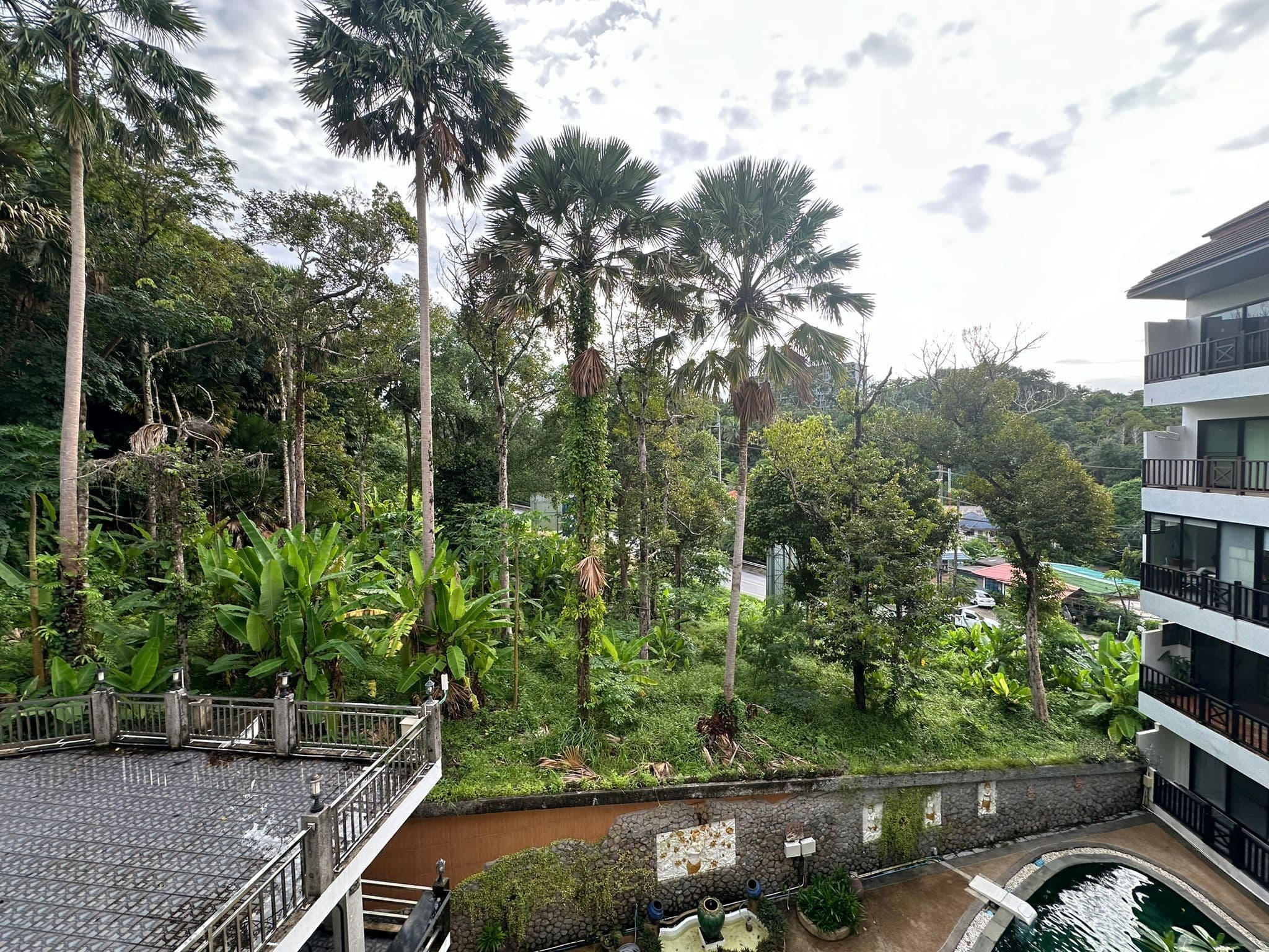 Brand new renoveted Two bedrooms unit U5570256 - image 3