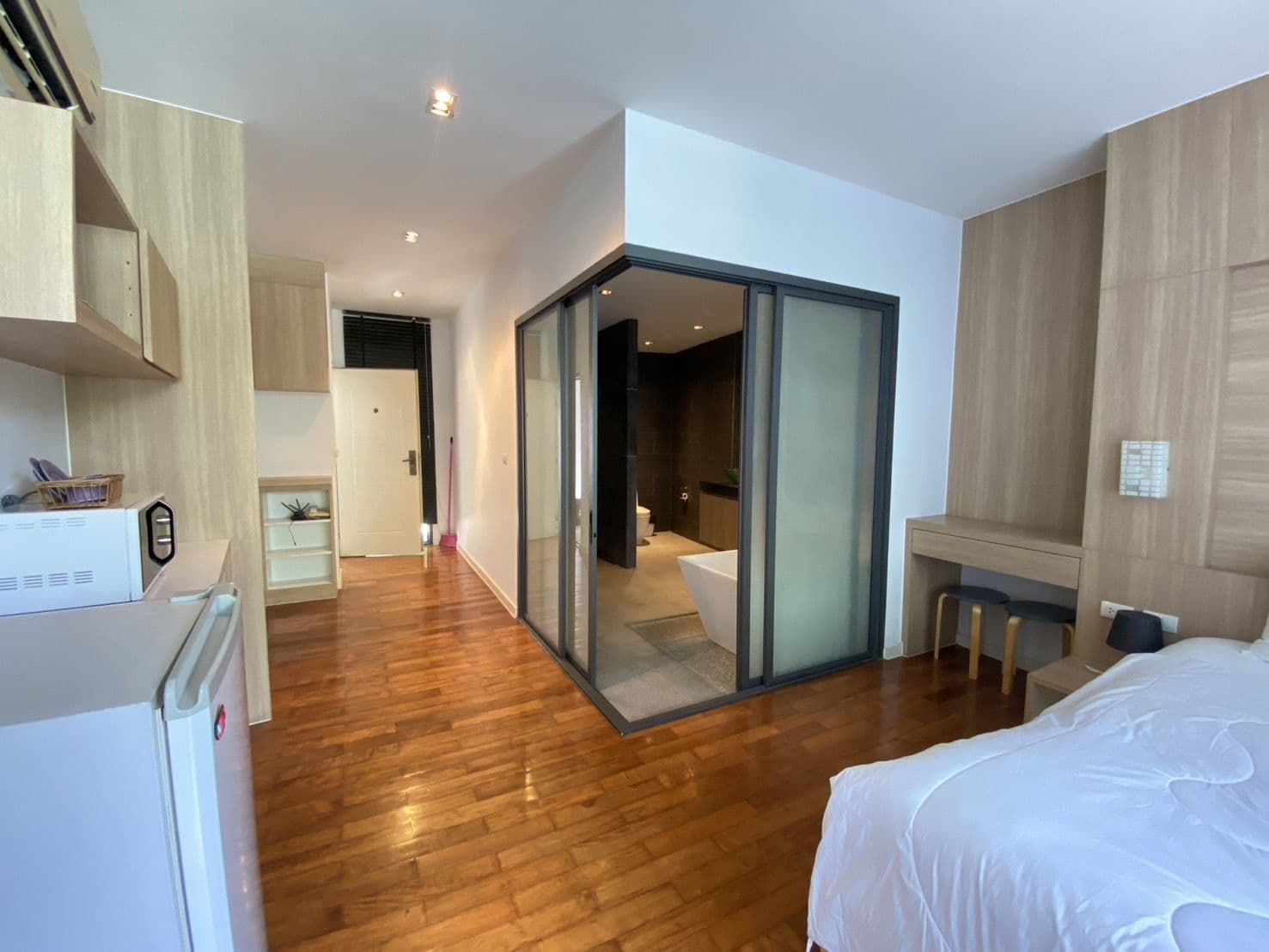 Spacious Studio U5575695