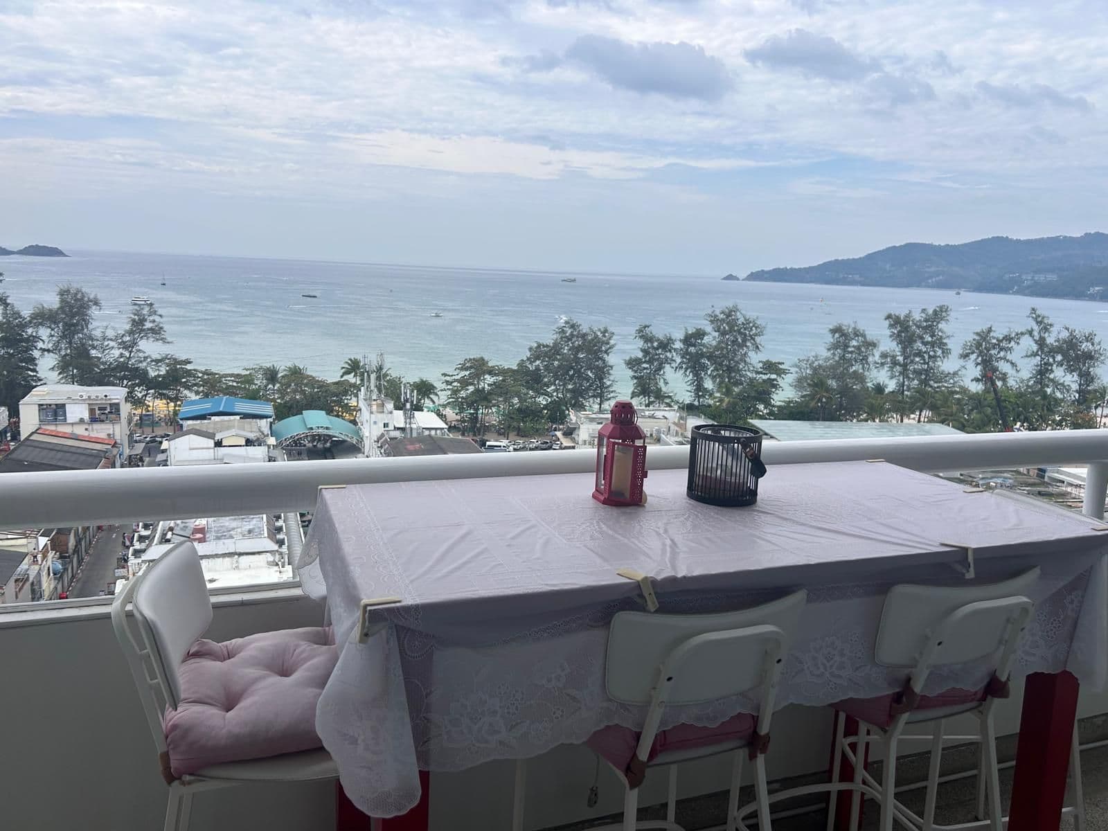Stunning Sea View Condo For Sale in Patong Tower U5350119