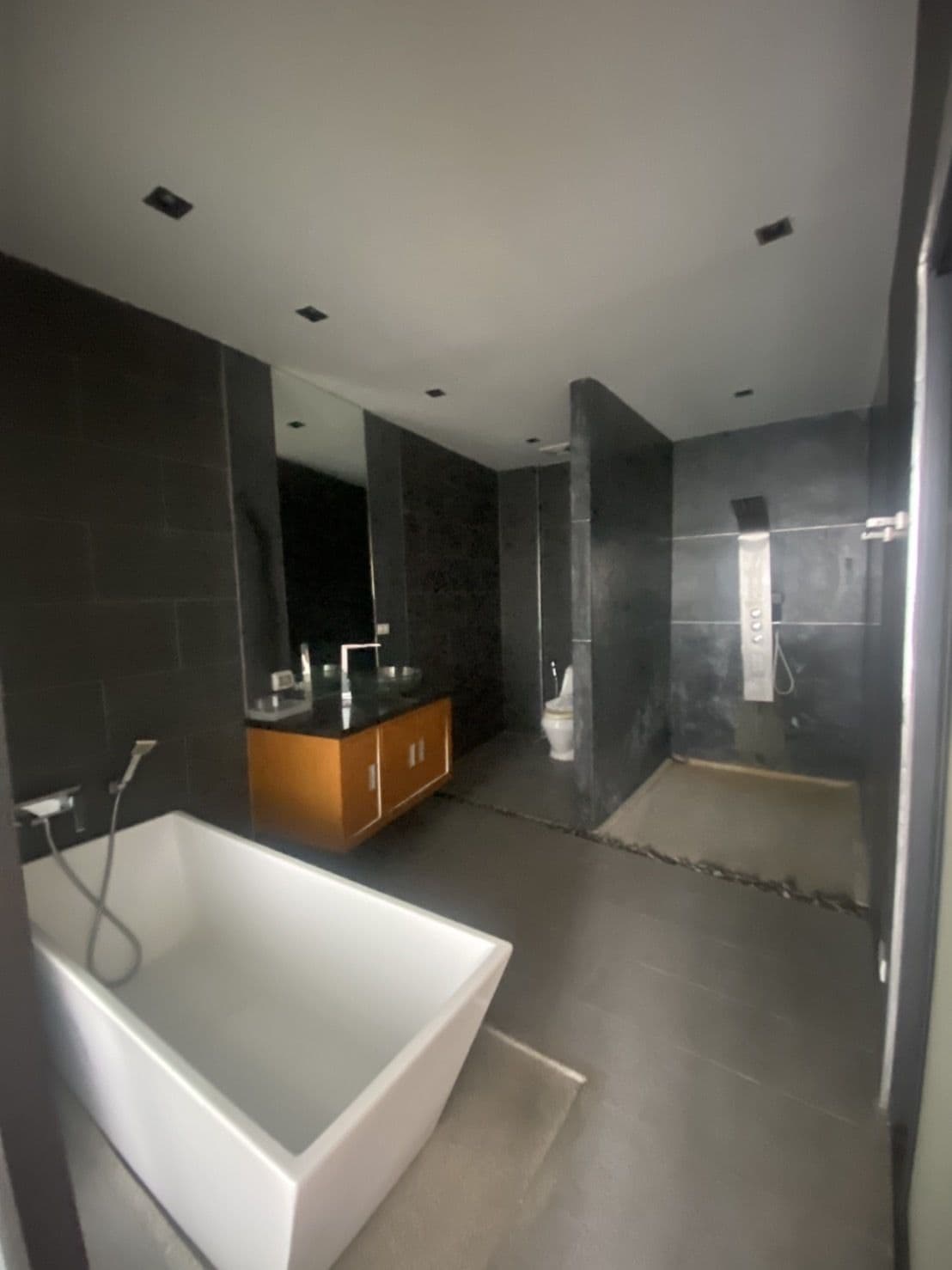 studio U5575707 - image 5