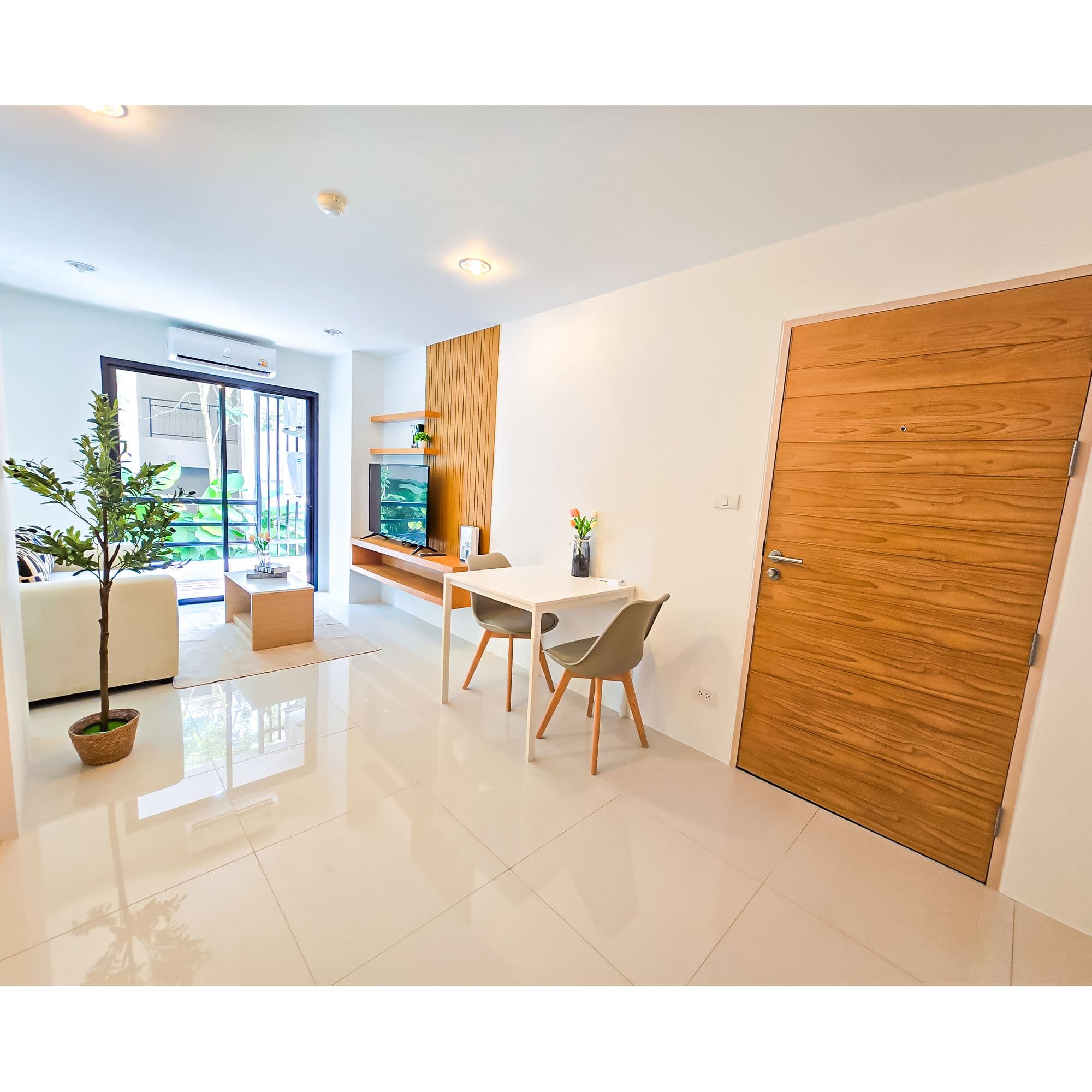 Fully renovated spacious corner one bedroom condo in Kathu U2007131 - image 5