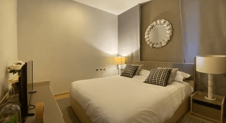 Beachfront Luxury Condo in 5 Star Resort U1651934 - image 2