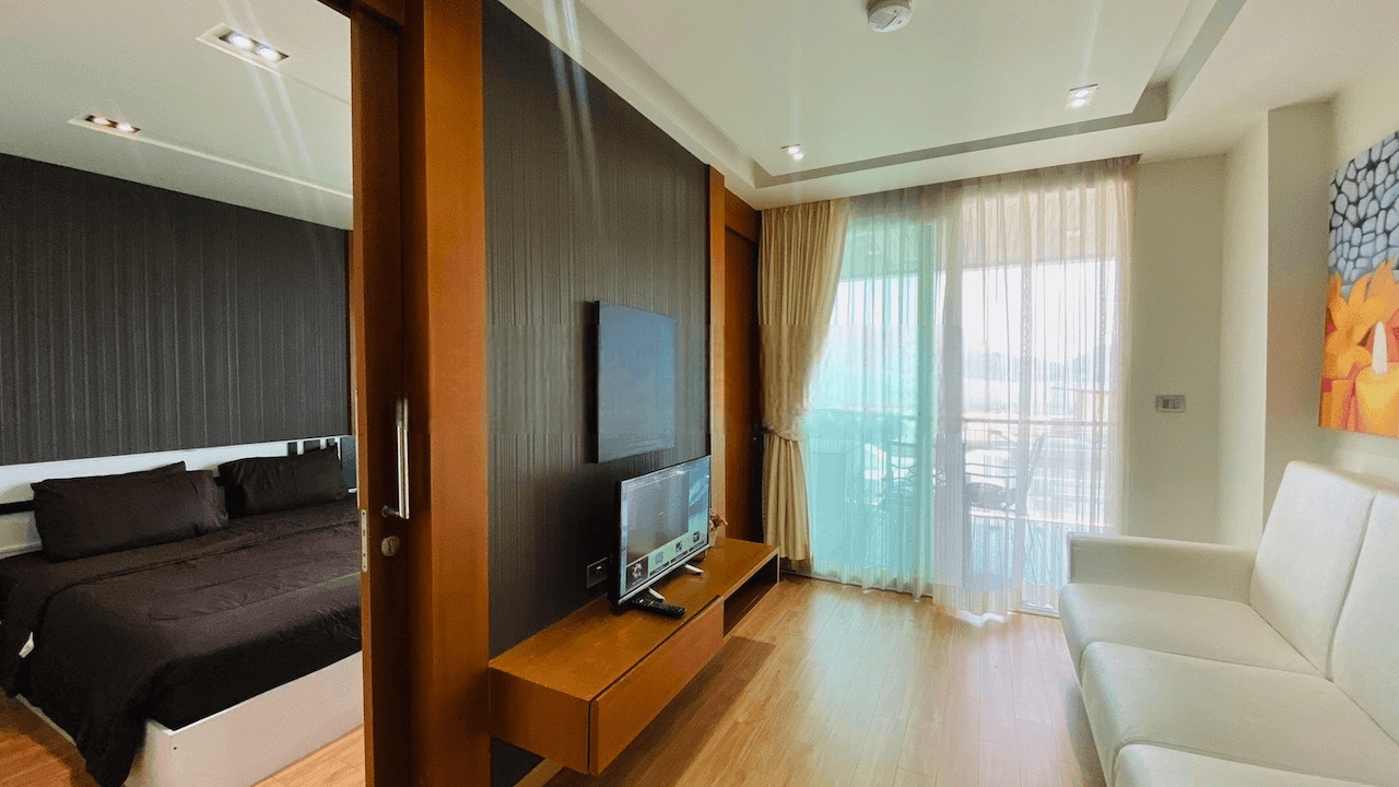 Discounted Modern Sea View Condo at The Privilege Residence U1955761