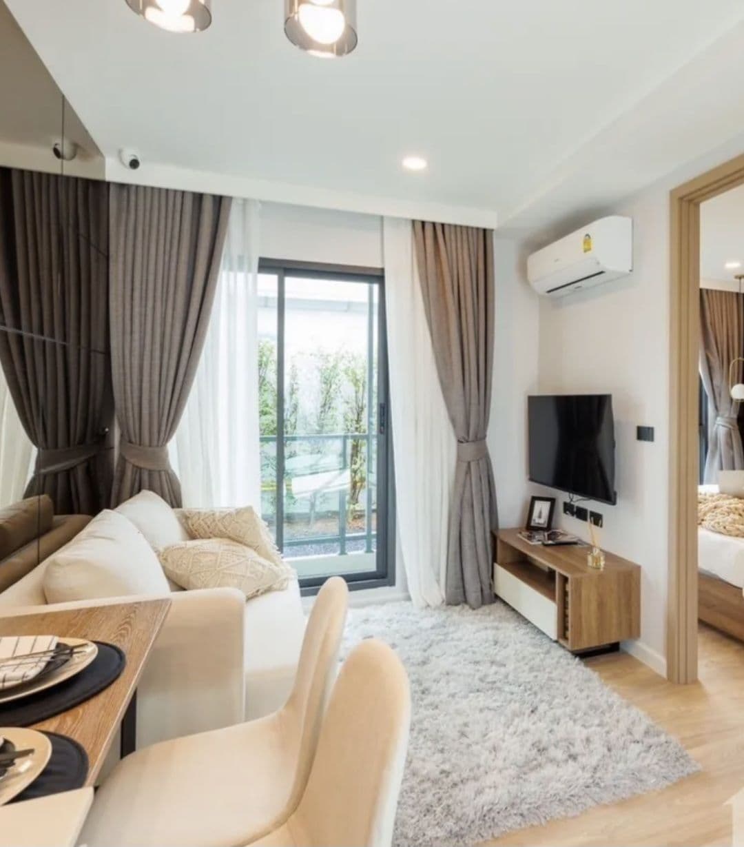 Until Conner room and private. U5552437 - image 7