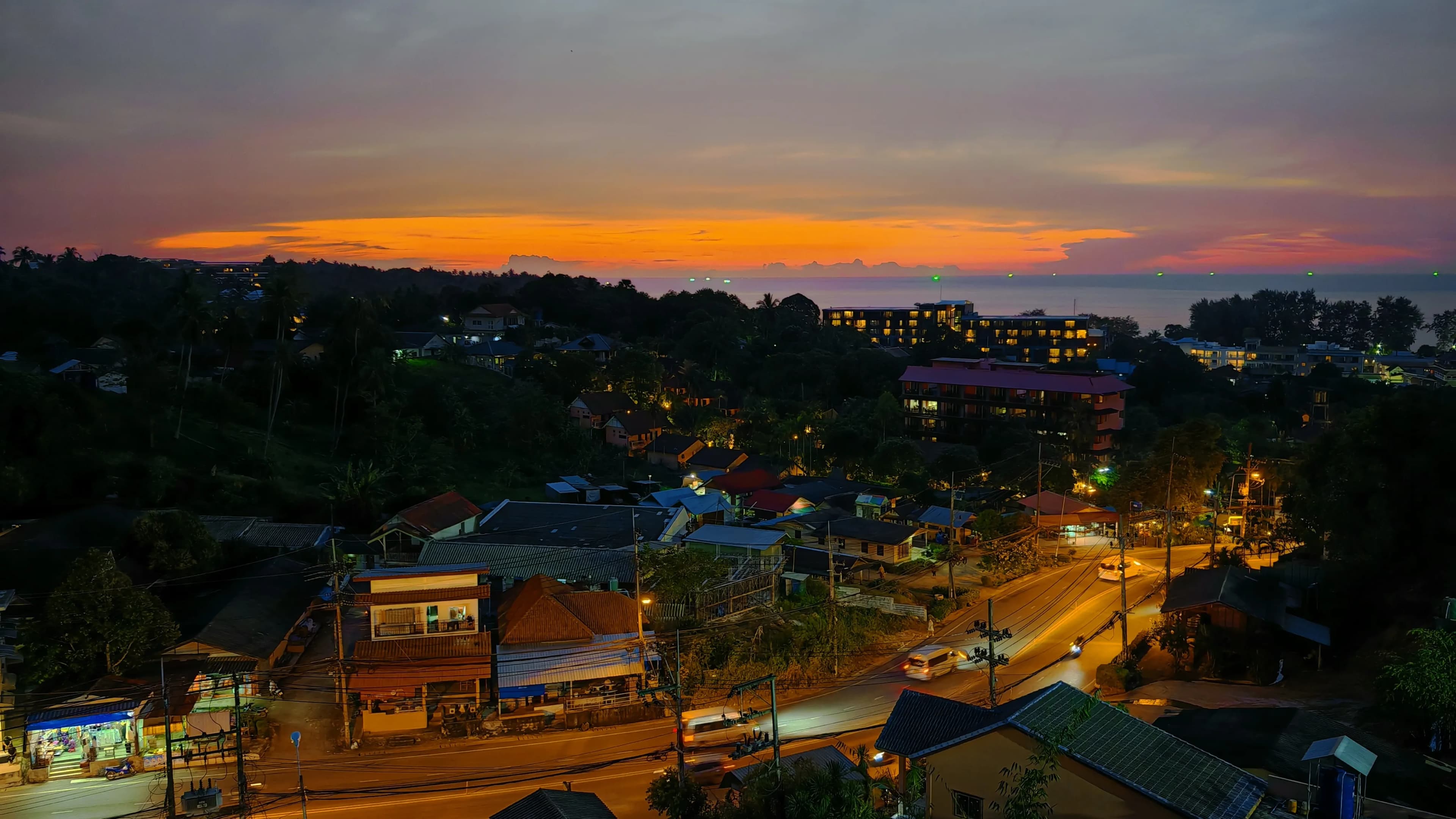 Modern style fully furnished Seaview condo in Phuket Karon U1979662
