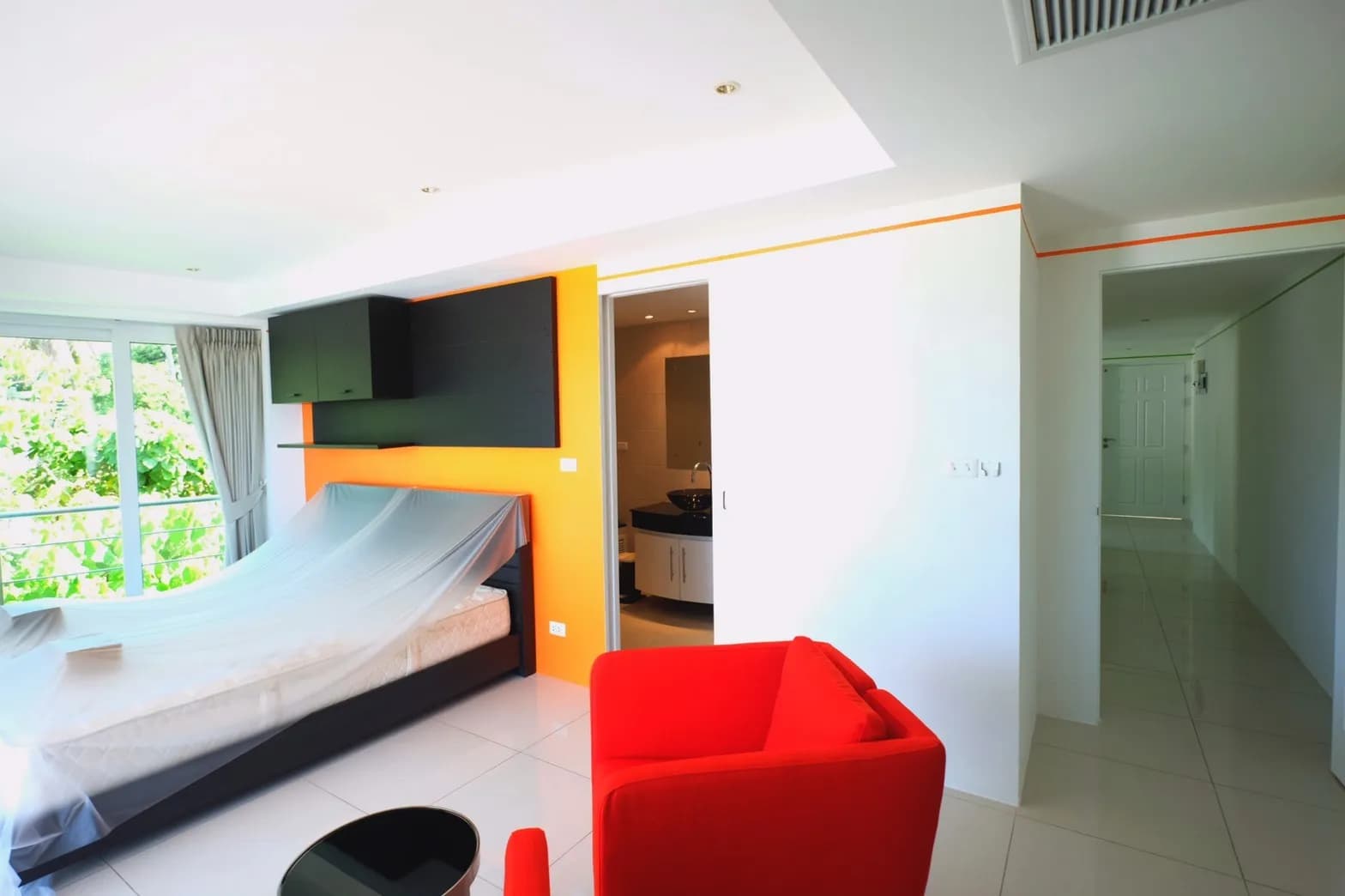 Fully renovated 2 Bedroom condo with Sea View U1104486 - image 8