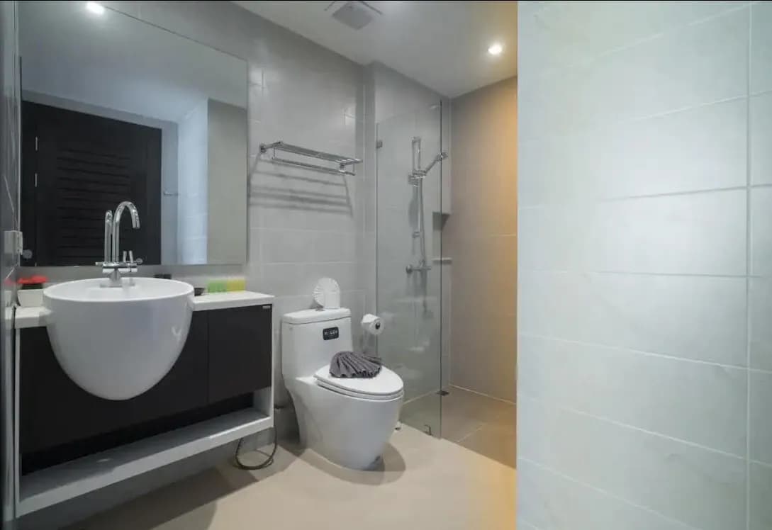 2 Bedroom Condo for sale at The Emerald Terrace  U1658586 - image 3