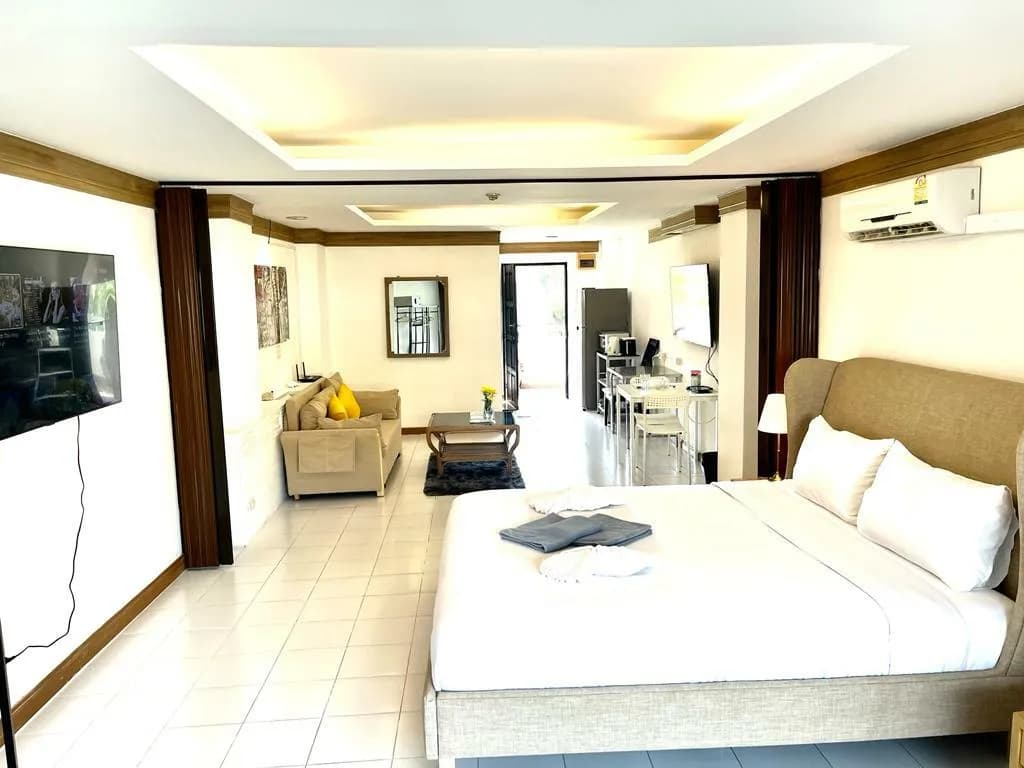 65m2 Smart TVs, GYM, Pool , Fast WIFI Duluxe Patong Beach U217869 - image 7