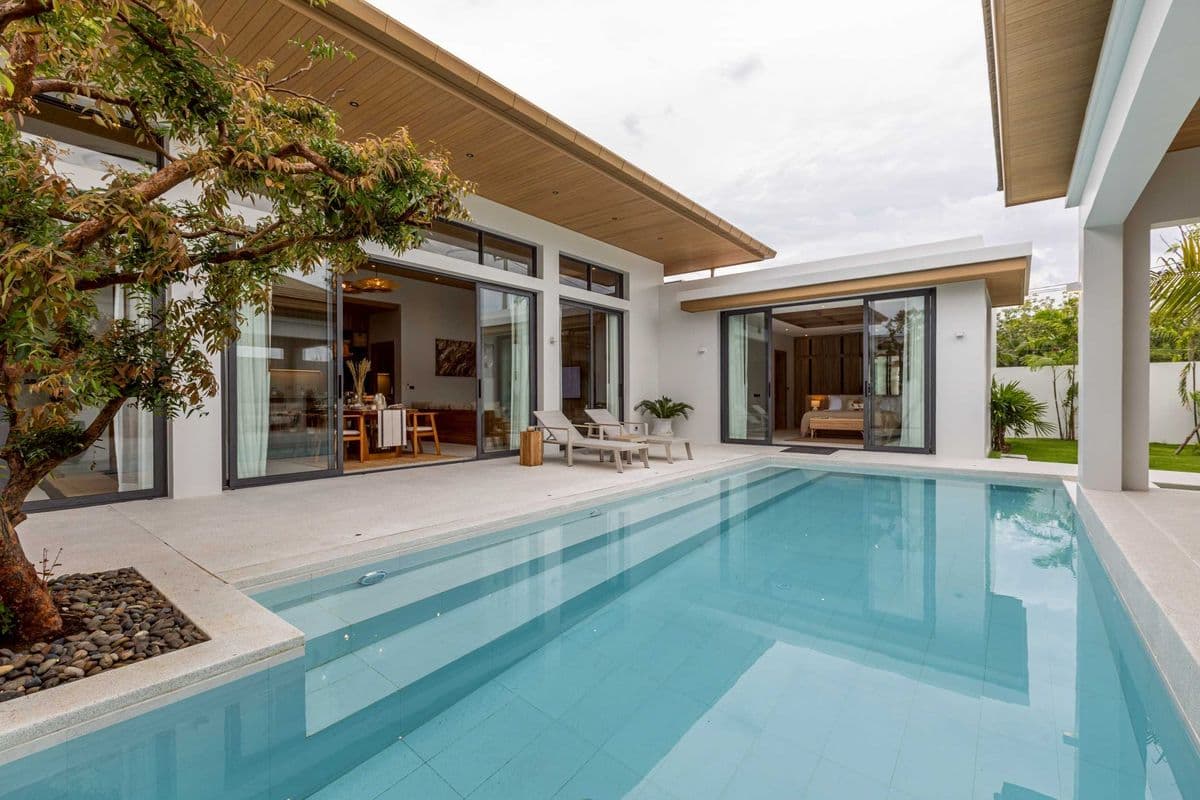 Luxury Pool Villa for Sale in Mai Khao, Near the Airport 404 sq.m. - image 6