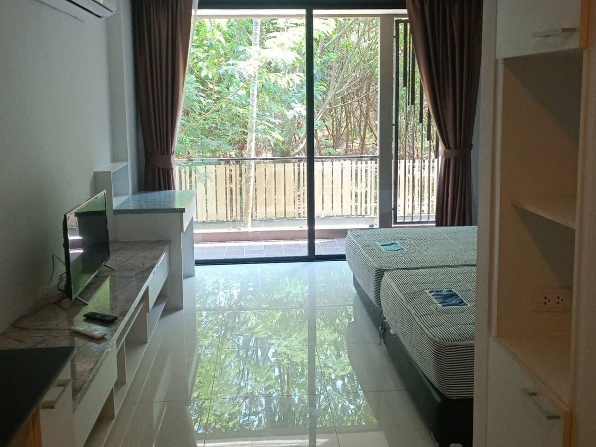 BD 19136: The Pixel Cape Panwa - image 4