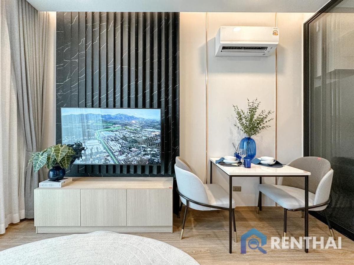 1 Bedroom Brand New near Bangtoa Beach - image 2