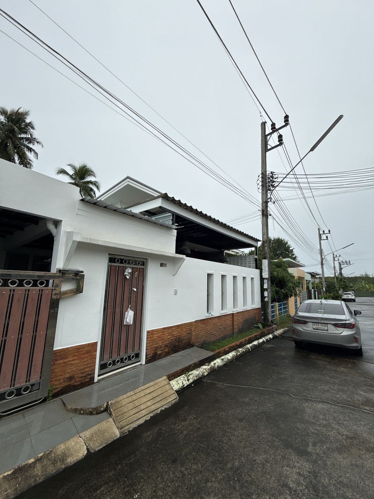 JK2 6358789: Supicha Island