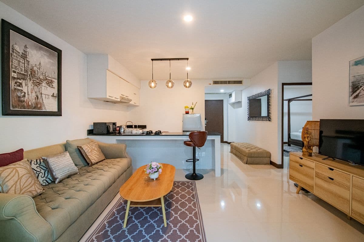 For sale: The Kris Condotel Bangtao, size 91 sq m, 2 bedrooms, 1 bathroom, fully furnished, ready to move in. - image 2