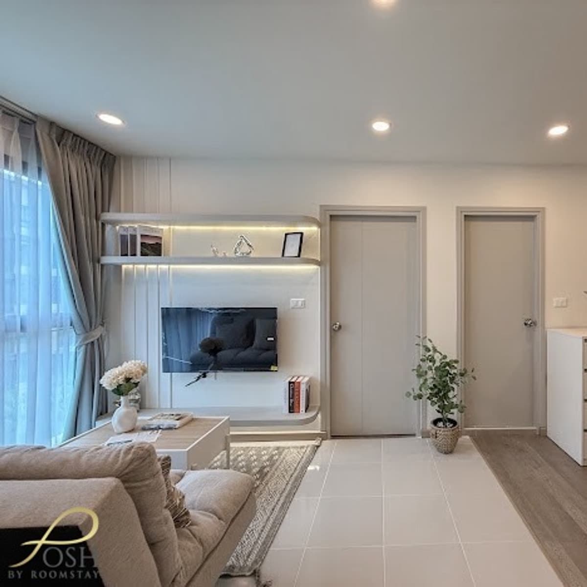 ZCAPE 3 CONDO | Behind Central Phuket Prime location in the heart of the city, 2 bedroom condo, pool view, completely renovated. Perfect for both living and investing, close to Central Phuket and complete with amenities. - image 2