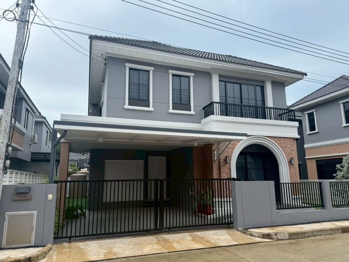 Single house for sale, Crown Estate - Dulwich Road, new house, never occupied. Beautifully decorated, fully furnished. Good location, Kathu-Na Ko road. Near Phuket town