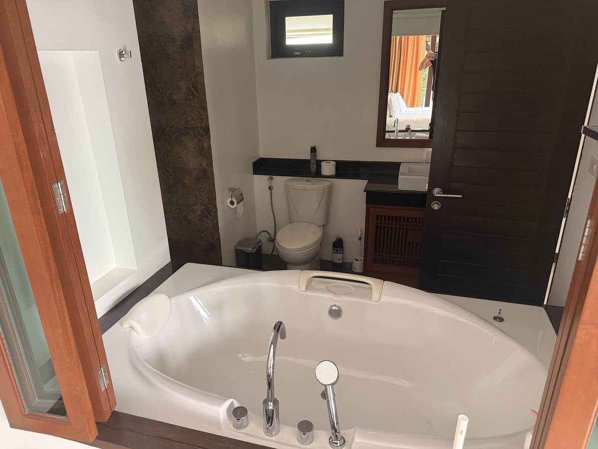 3 Bedrooms Pool Villa on 632 SQ.M. Plot Prime Location Choeng Talay - U5667971 - image 7