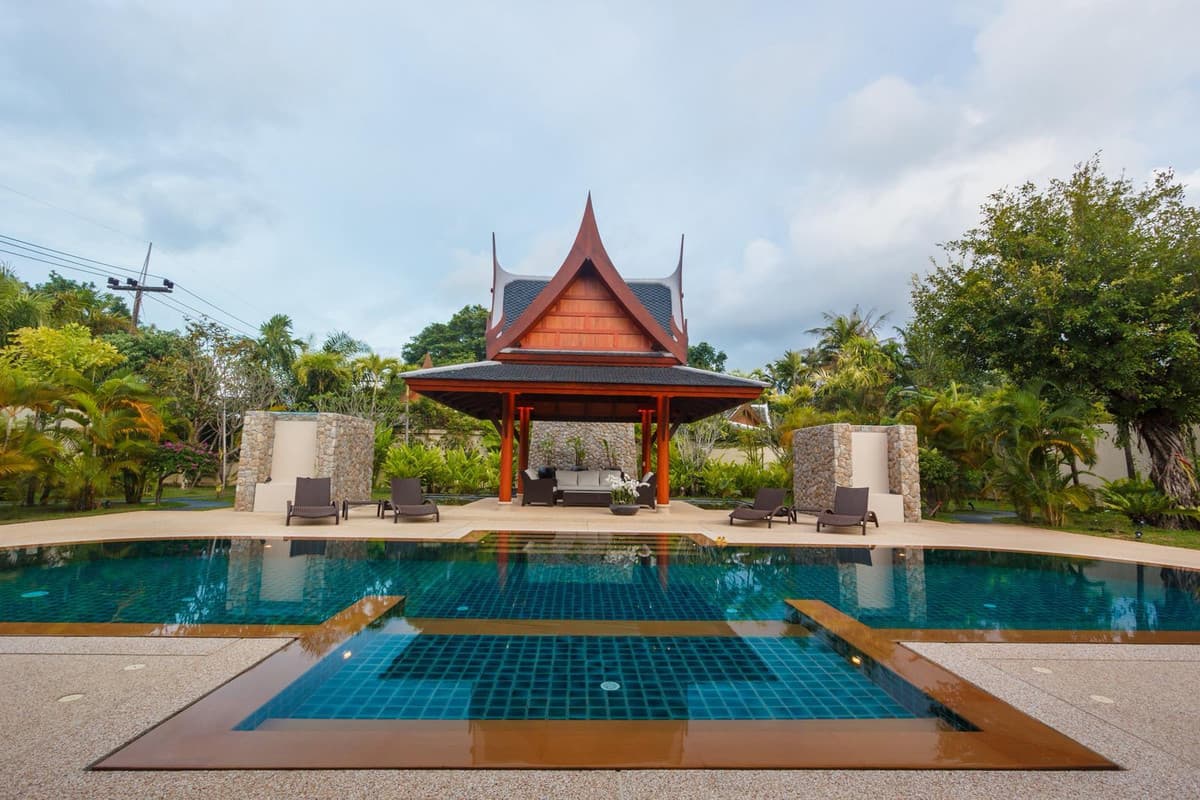 6-Bedroom Pool Villa on 2,442 SQ.M. Freehold Land – Cherng Talay - U5646683 - image 5