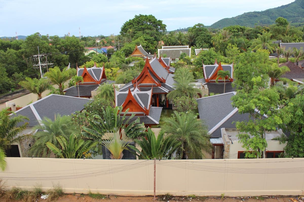 6-Bedroom Pool Villa on 2,442 SQ.M. Freehold Land – Cherng Talay - U5646683 - image 7