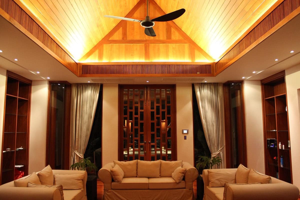 6-Bedroom Pool Villa on 2,442 SQ.M. Freehold Land – Cherng Talay - U5646683 - image 8