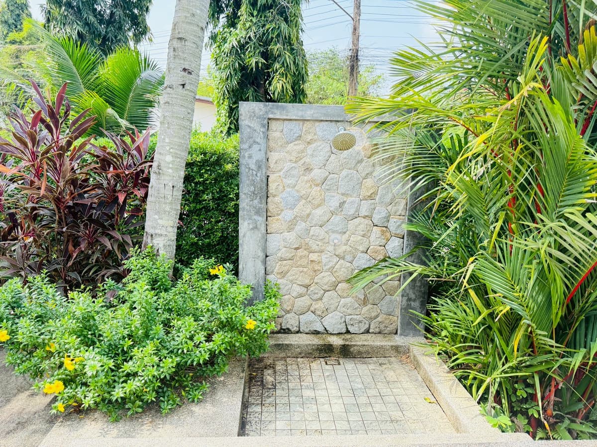 🏡 East Bangtao Ville, Modern Newly Renovated Corner Townhouse for Sale,  Prime Location Near Beach - image 3