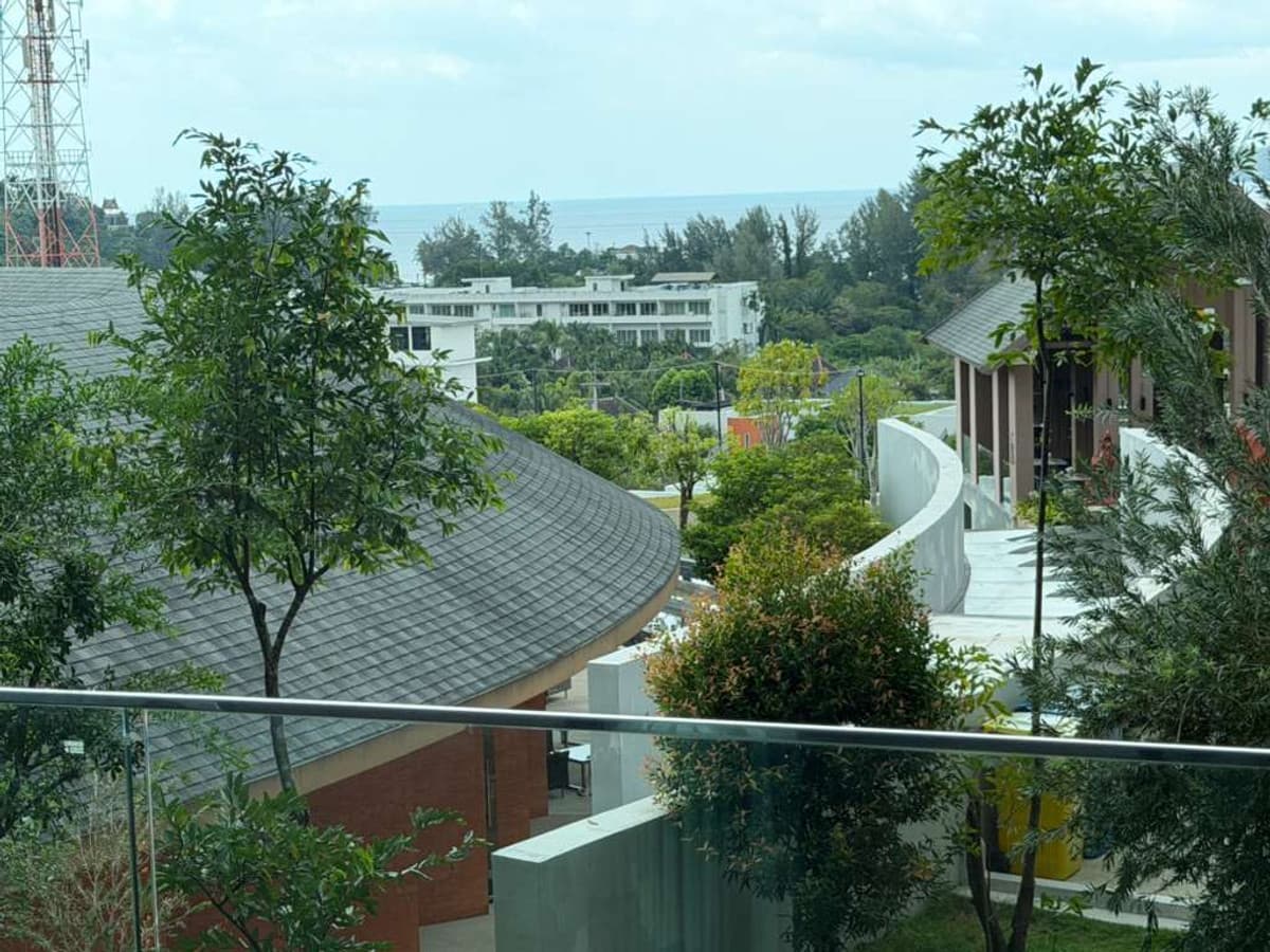 Stylish Sea-View 1-Bedroom Condo near Surin & Bang Tao Beach - U5926620 - image 6